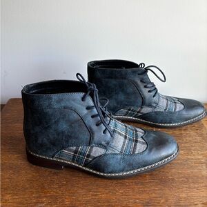 Men's Navy Plaid Leather Chukka Boots, 7.5